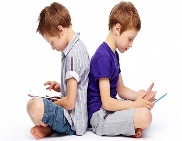 عوارض استفاده کودکان از موبایل و تبلت