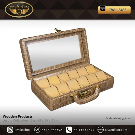جعبه ساعت 12 خونه سوپرلاکچری درب دار بالشتک لوکس چرم رنگ شکلاتی مدل : TW-2483